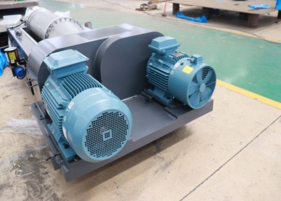 Horizontal Oil Industrial Decanter Centrifuge For Separation Of Liquids And Solids