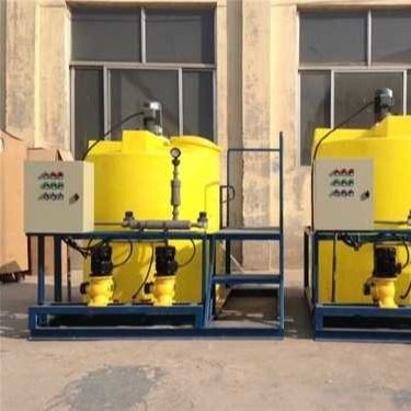 Yellow Automatic Dosing Machine , 1000L/h Chemical Dosing Unit